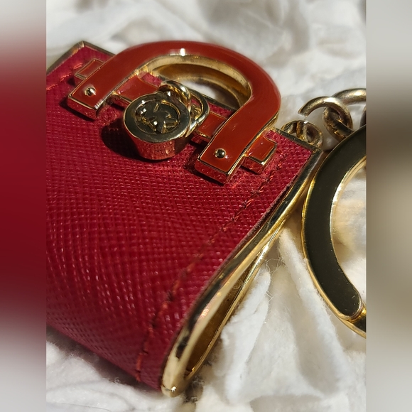 Authentic Michael Kors Adorable Purse Bag Charm w/car Keyring - Picture 3 of 10